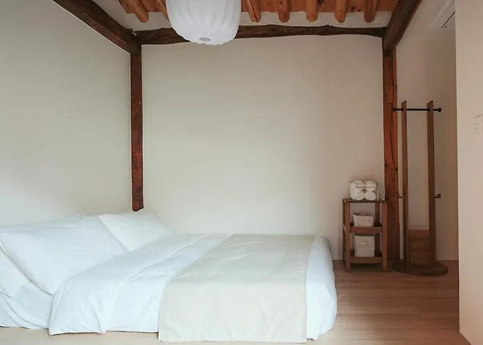 Apartment Staymoire Entire Hanok - Of *